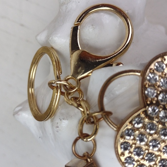 Juicy Meets Betsey Rhinestone Heart & L O V E Gold Tone Keychain Purse Bling - Picture 9 of 10